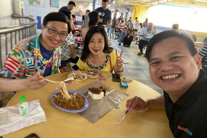 Singapore: Chinatown Hawker Food Tasting Tour - Smith Street: a practical introduction to hawker food