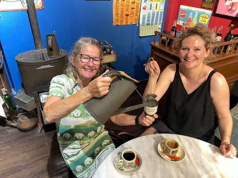 Singapore: Chinatown Hawker Guided 8-Dish Tasting Tour - Key points at a glance