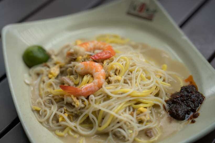 Singapore: Chinatown Hawkers Food Tour with 7 Food Tastings - The secret dish and the best reason to leave room