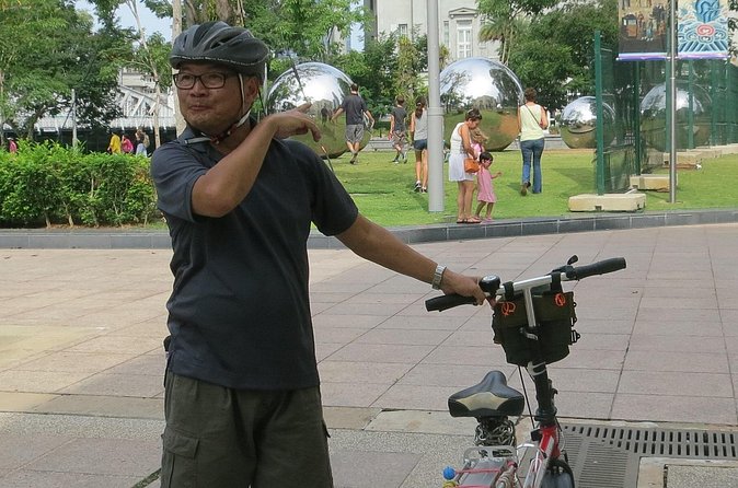Singapore City Bike Tour - Marina Bay Sands, the bridge, and Esplanade Park