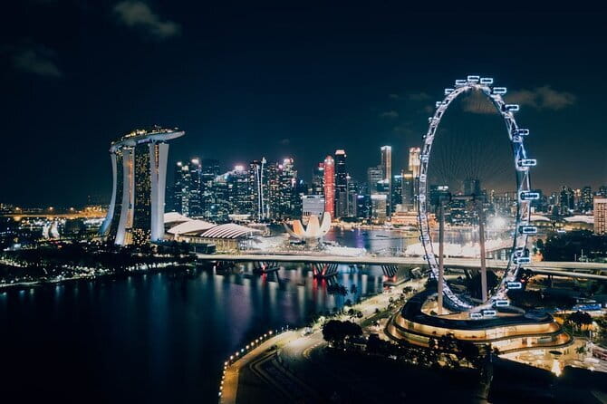 Singapore Flyer - Singapore Flyer at a glance