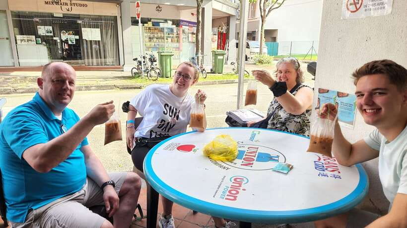 Singapore: Food and Bike Tour: Katong District - Weather, pace, and what to bring