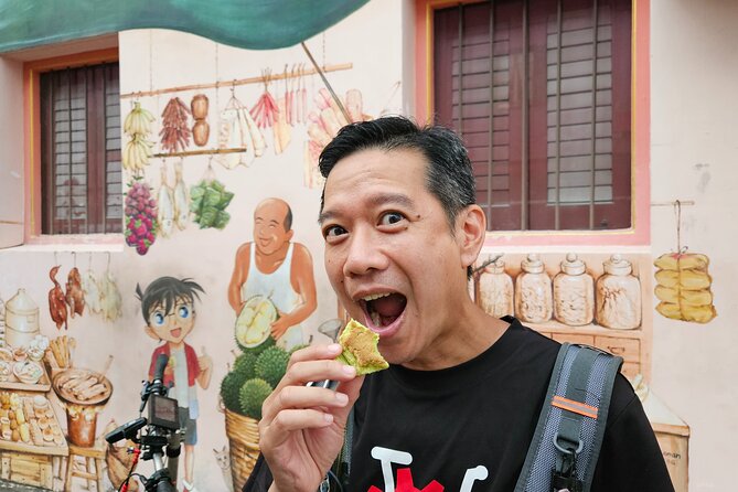 Singapore Food & Bike Tour - Downtown - Little India adds spice and contrast