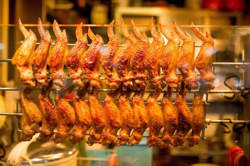 Singapore: Foodie Experience Guided Tour with 5 Tastings - Key points at a glance
