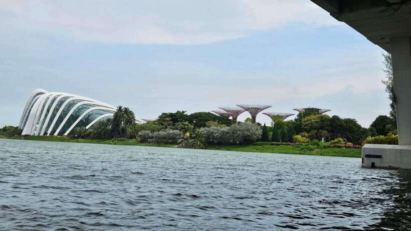 Singapore: Guided City Tour by Amphibious Duck Boat - Key points at a glance