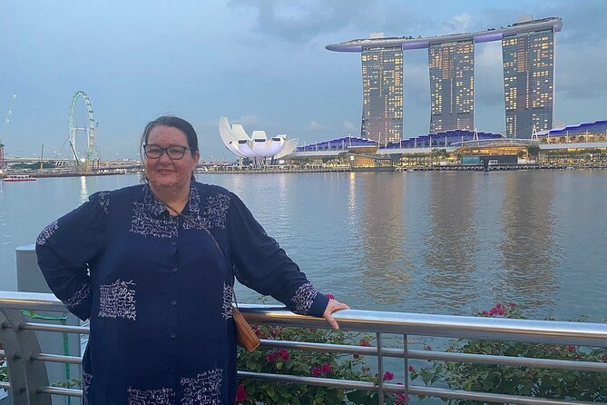 Singapore Guided Night Tour with 2 Light Shows & River Cruise - Transport, walking, and timing