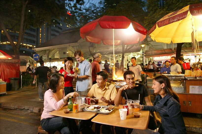 Singapore: Hawker Culture Food Tour and Sightseeing - Meeting at Thian Hock Keng Temple