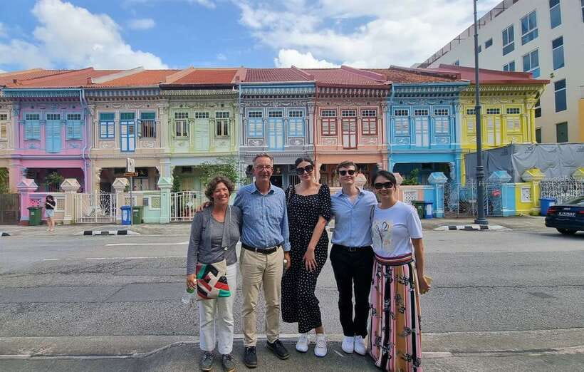 Singapore: Highlights and Hidden Gems Private Car Tour - Food, faith, and everyday Singapore