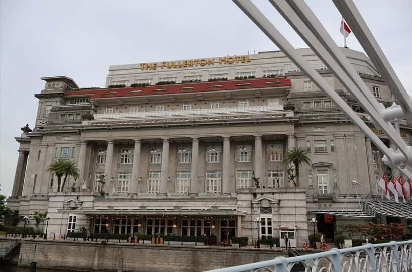 Singapore: Historical Civic District & Marina Bay Walk Tour - Guide quality and the personal touch