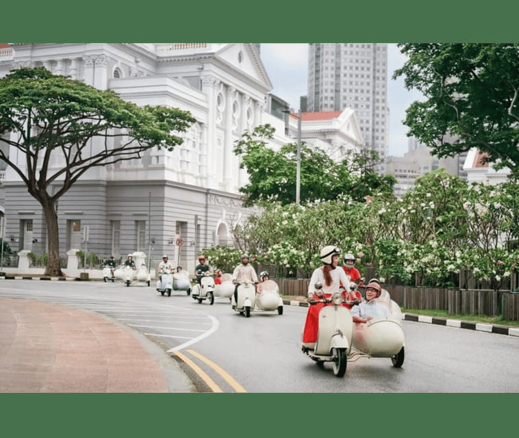 Singapore: Kampong Glam & Civic District Vespa Sidecar Ride - From the Esplanade to the National Gallery