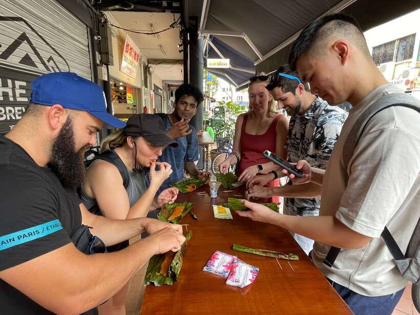 Singapore: Katong Local Food and City Highlights Tour - Key Points at a Glance