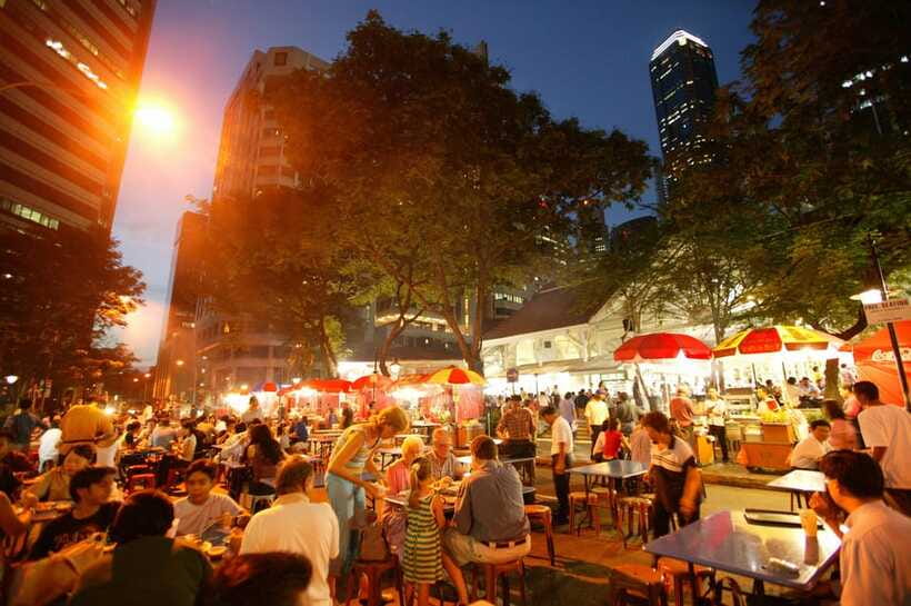 Singapore: Lau Pa Sat Night Street Food with Marina Bay Walk - Timing, walking, and what to bring