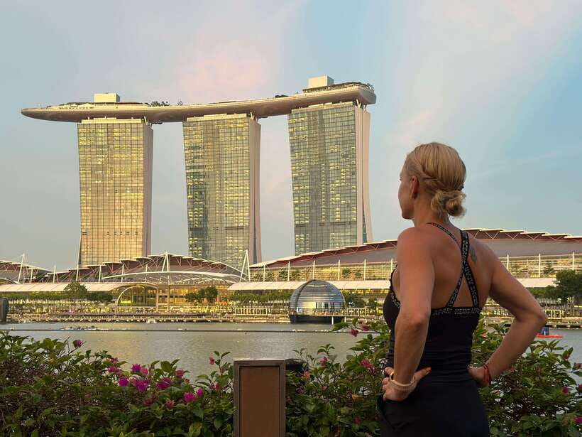 Singapore: Light to Night Bike Tour - Key details at a glance