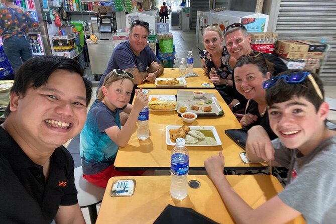 Singapore: Little India Hawker Food Tasting Tour - Street art and hawker cooks
