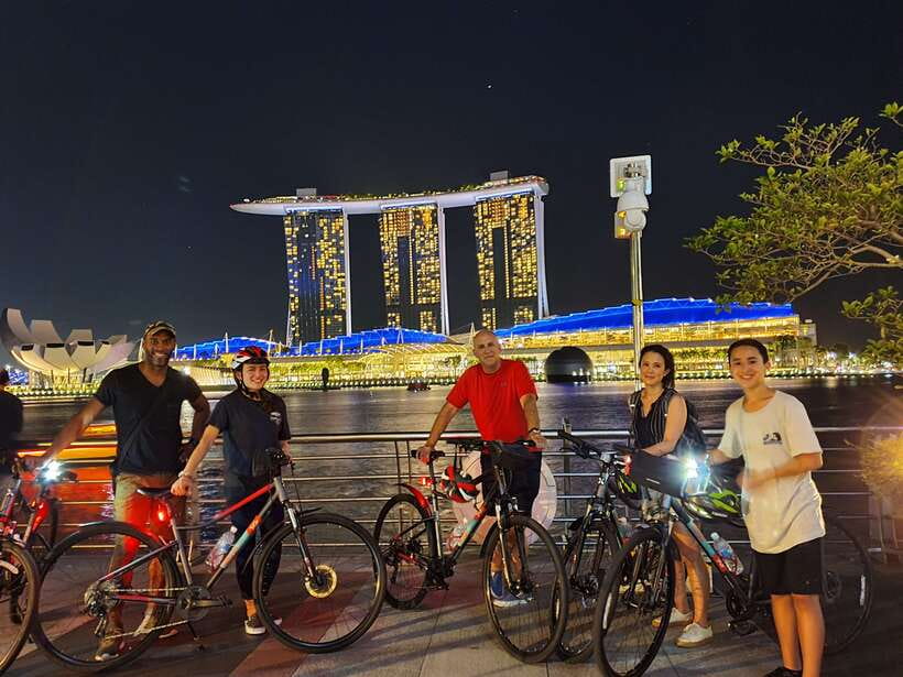 Singapore: Marina Bay Night Tour by Bicycle - Following the Kallang River toward the National Stadium
