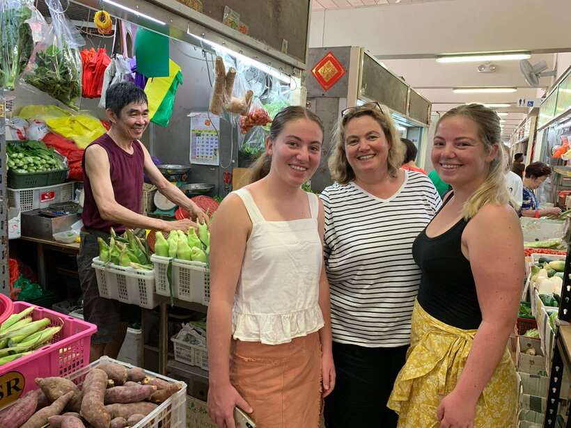 Singapore: Market-to-Table Experience and Cooking Class - A Singapore food lesson that begins at the market