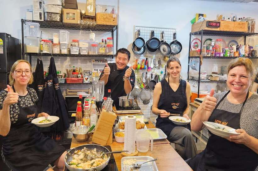 Singapore: Market-to-Table Experience and Cooking Class - How the guides shape the experience