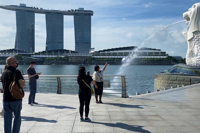 Singapore Morning City Tour - How the bus and guide shape the morning