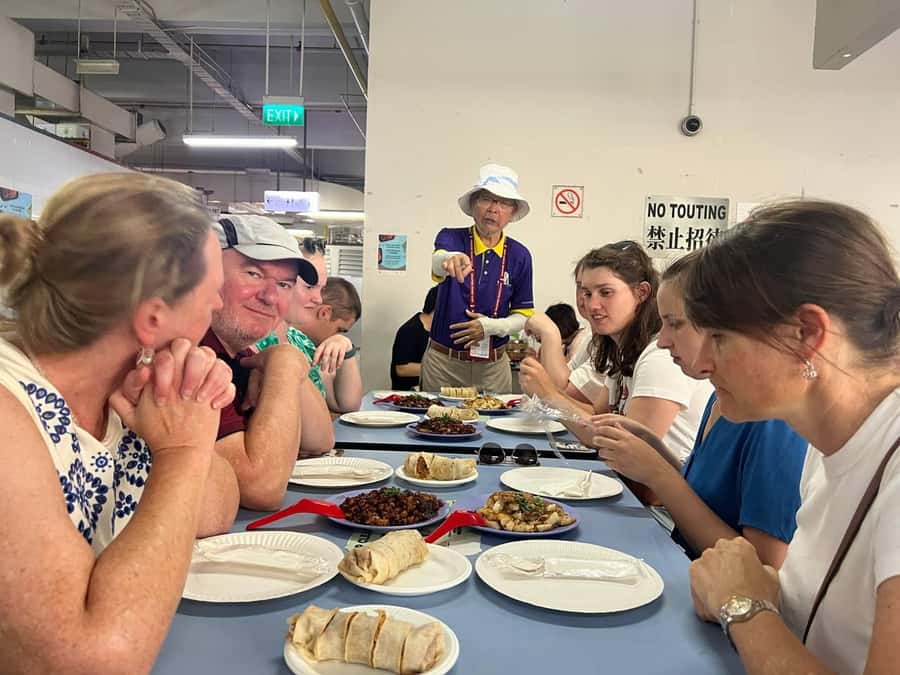 Singapore: Private Food & Heritage Walking Tour - Why this six-hour food walk works well in Singapore