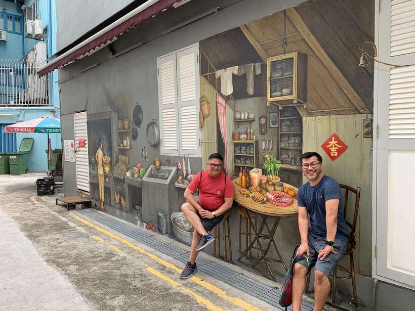 Singapore: Private Food & Heritage Walking Tour - The guides can shape the day