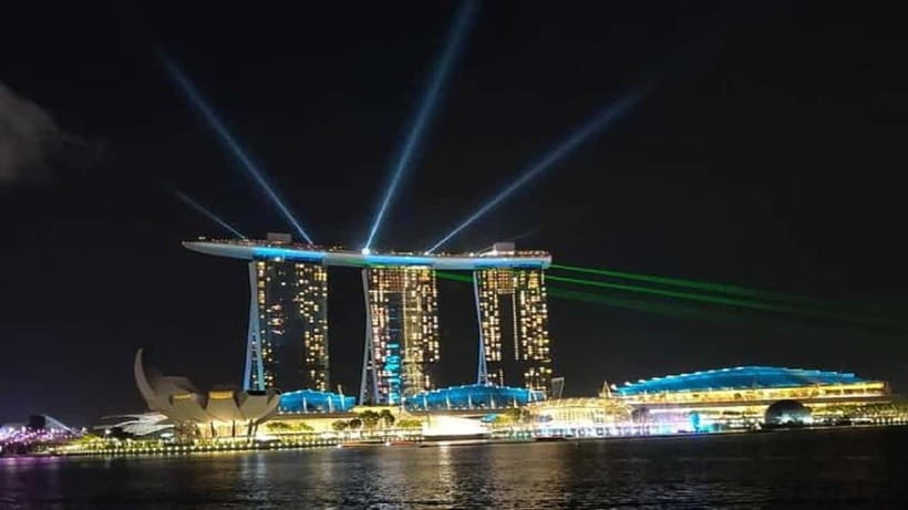 Singapore: Private Nighttime Sightseeing with River Cruise - Cruising from the Singapore River to Clarke Quay