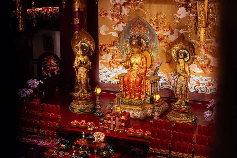 Singapore: Private Tour w/ Locals – Highlights & Hidden Gems - Chinatown, markets, and everyday neighborhoods