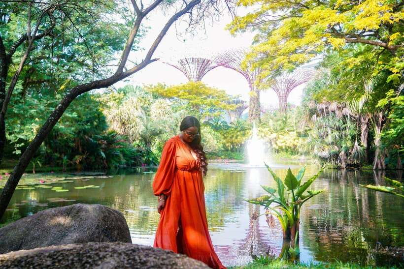 Singapore: Professional photoshoot at Gardens by the Bay - Who will get the most from this photoshoot