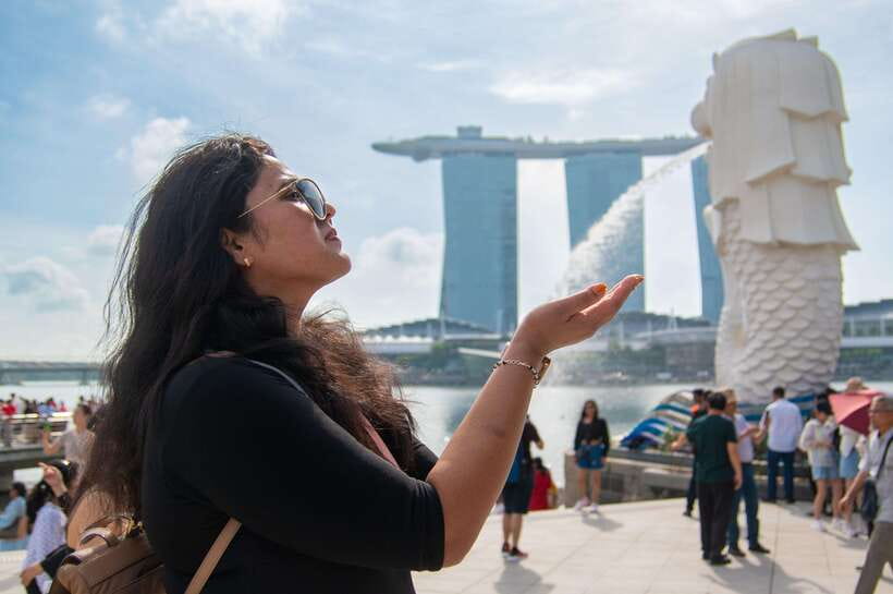 Singapore: Professional Photoshoot at Merlion Park - Starting at Mini Merlion