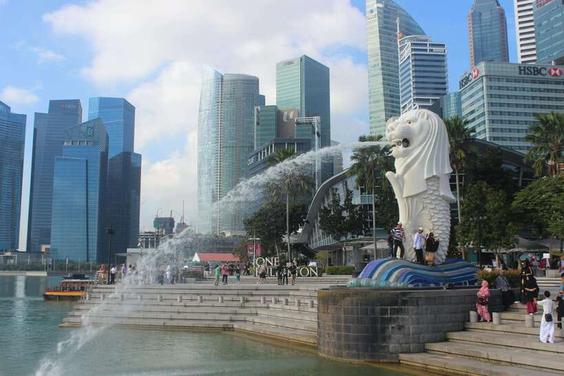Singapore: Professional Photoshoot at Merlion Park - Cancellation, Payment, and Timing Details