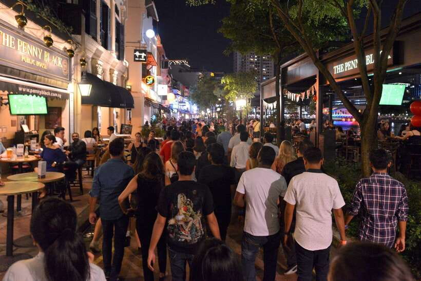 Singapore Pub Crawl - Party like a Local - How good is the $39 value?