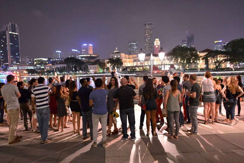 Singapore Pub Crawl - Party like a Local - The hosts shape the experience