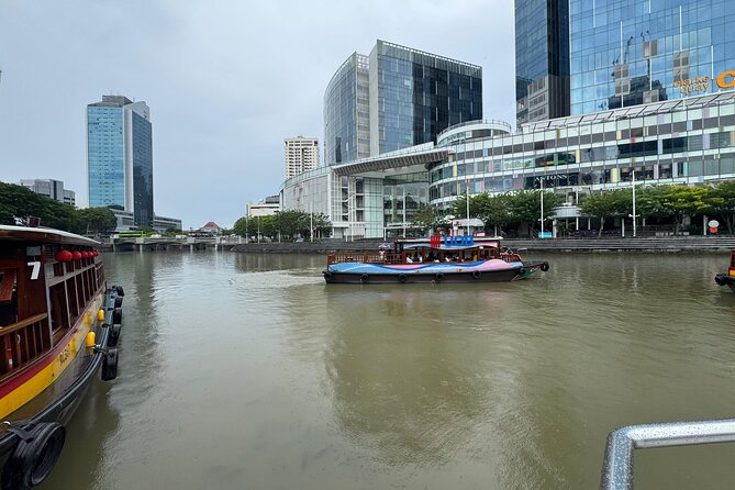 Singapore River Cruise, Night Garden Rhapsody and Spectra Tour - Clarke Quay gives you a quick look at the Singapore River