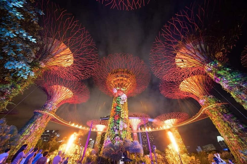 Singapore River Cruise, Spectra & Garden Rhapsody Light Show - Walking, rain, and who should skip it