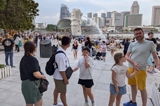 Singapore River Cruise with Spectra & Garden Rhapsody Light Show - Merlion Park for skyline photos