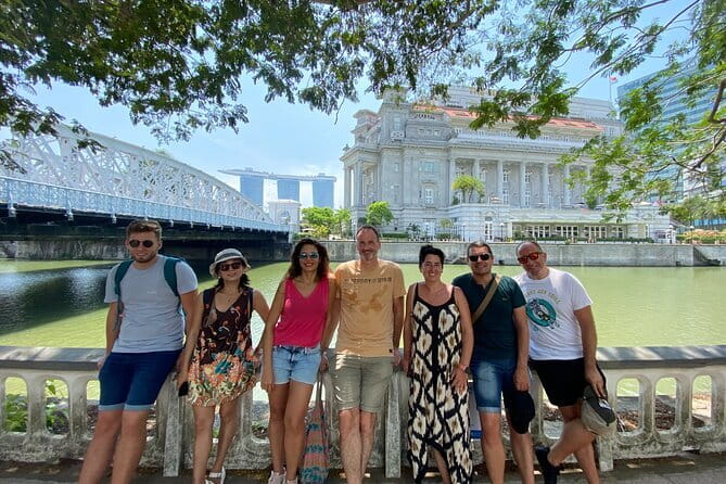 Singapore's Marina Bay Wonders and Heritage Tales, Chinatown - Merlion Park brings Singapore’s symbol into view