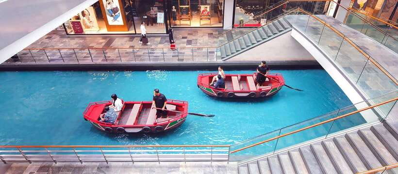 Singapore: Sampan Boat Ride Ticket at the Marina Bay Sands - A vintage-style Sampan on still indoor water