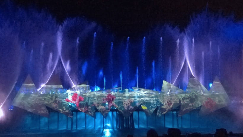 Singapore: Sentosa Wings of Time Fireworks Symphony Ticket - Rain, comfort, and the outdoor setting