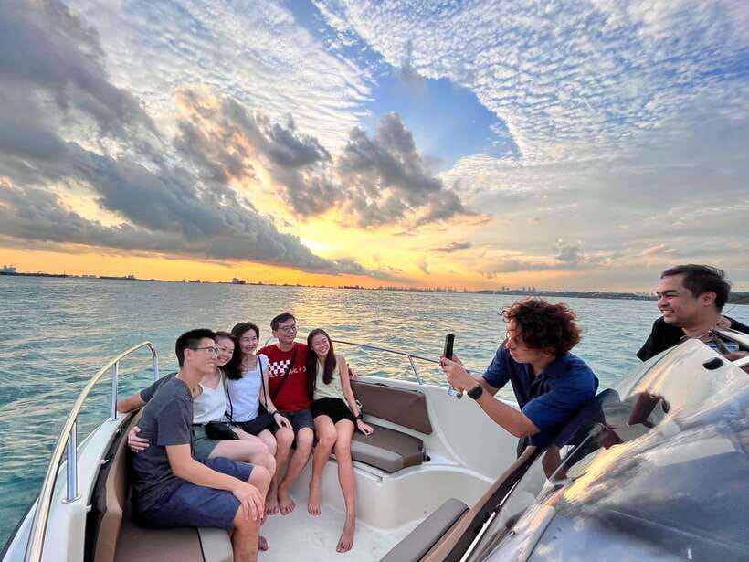 Singapore: Southern Island Speedboat Tour - Is $31 Good Value?