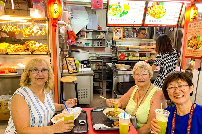 Singapore Street Food Tour with a Local: A Feast for Foodies 100% Personalized - A major hawker center and the food Singapore made famous