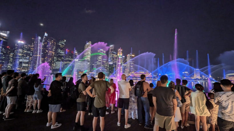 Singapore: Sunset River Cruise and Glittering Light Shows - Spectra brings light, water, and lasers together