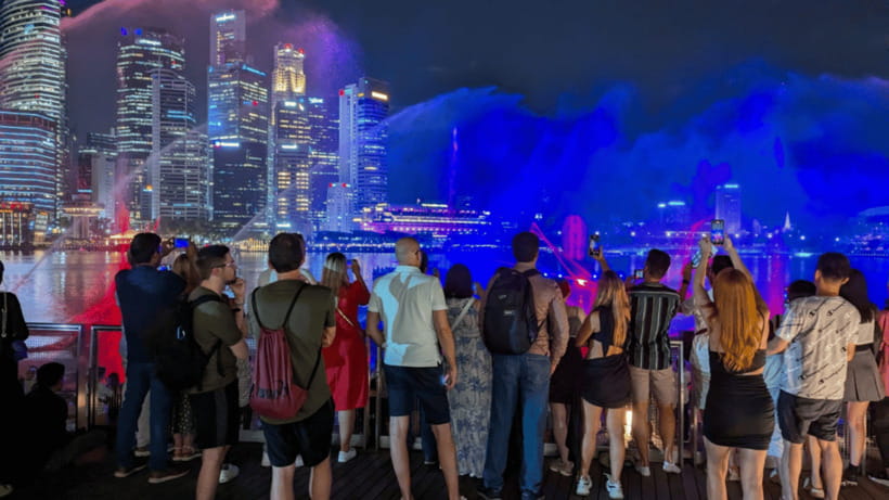Singapore: Sunset River Cruise and Glittering Light Shows - Clarke Quay begins with Singapore River views