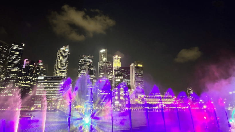 Singapore: Twilight Tour with River Cruise and Light Shows - Spectra at Marina Bay Sands