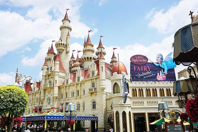 Singapore Universal Studios Full Day package - Jurassic Park, Velociraptors, and Prehistoric Fun