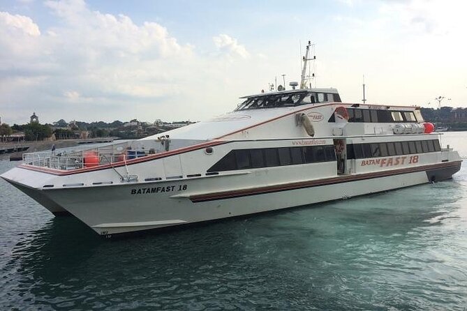 SMALL GROUP: Batam day tour with Ferry, 1-hour Massage, and Lunch from Singapore - Balinese, Garuda, and Tanjak Mosque photo stops
