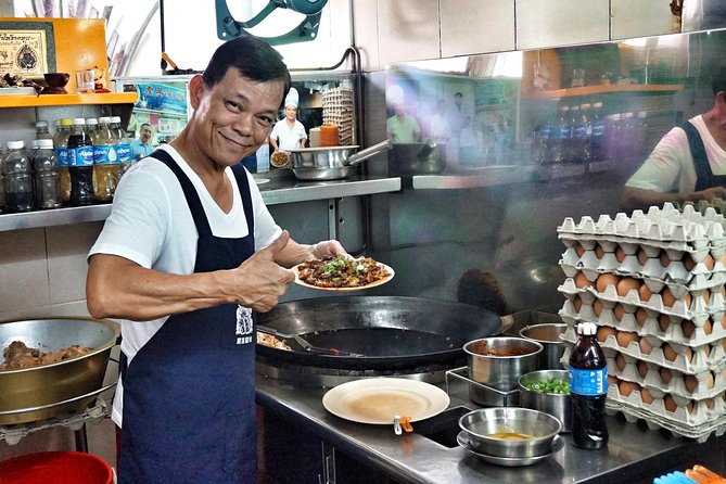Small-Group Food Tour With Hawker Center: Eat Like A Local - Why this tour works as a Singapore introduction