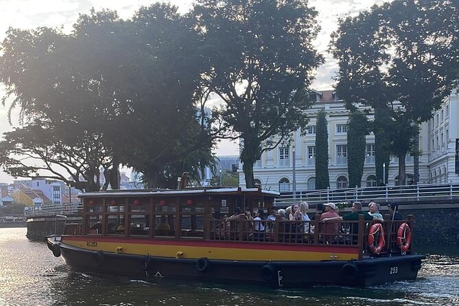Small Group Full Day Singapore City Tour with Roundtrip Transfers - Private transport and the value of comfort