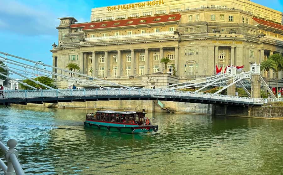 Spectra & Garden Rhapsody Shows with Singapore River Cruise - Hotel transfers and the value of $76
