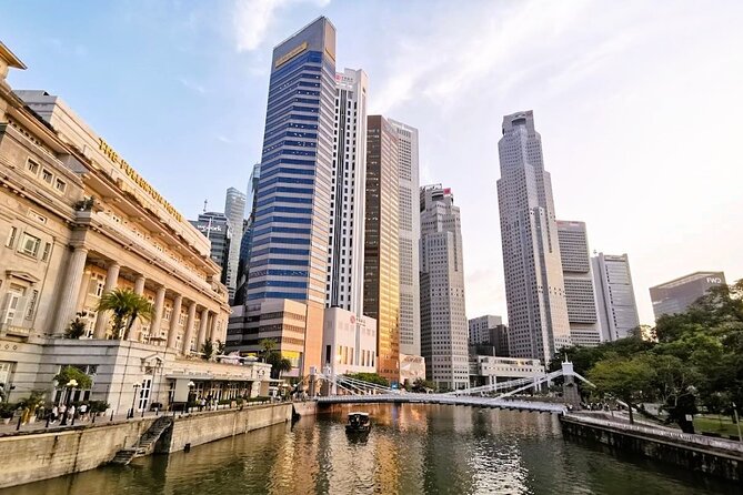Splendour of Colonial Singapore Walking Tour with Lunch - The Arts House and Victoria Theatre