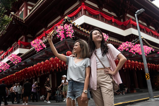 Streets Alive Singapore Walking Tour (Chinatown Edition) - Who will enjoy this format most?