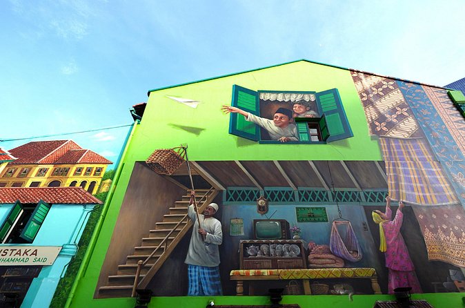 Thread of Faith and Fabric: Singapore Kampong Glam Walking Tour - Snacks, Matcha, Kunafa, and the Social Side of the Walk